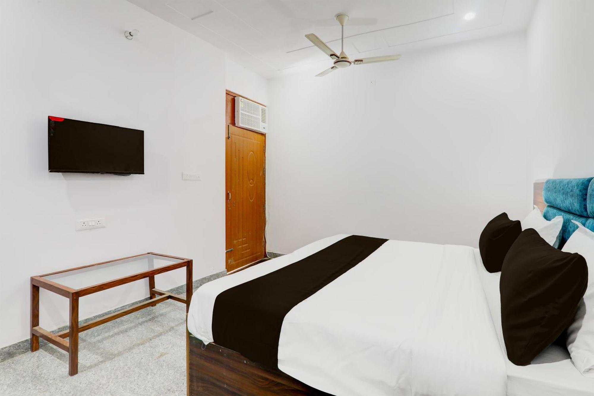 Hotel O White House Hasanganj Экстерьер фото