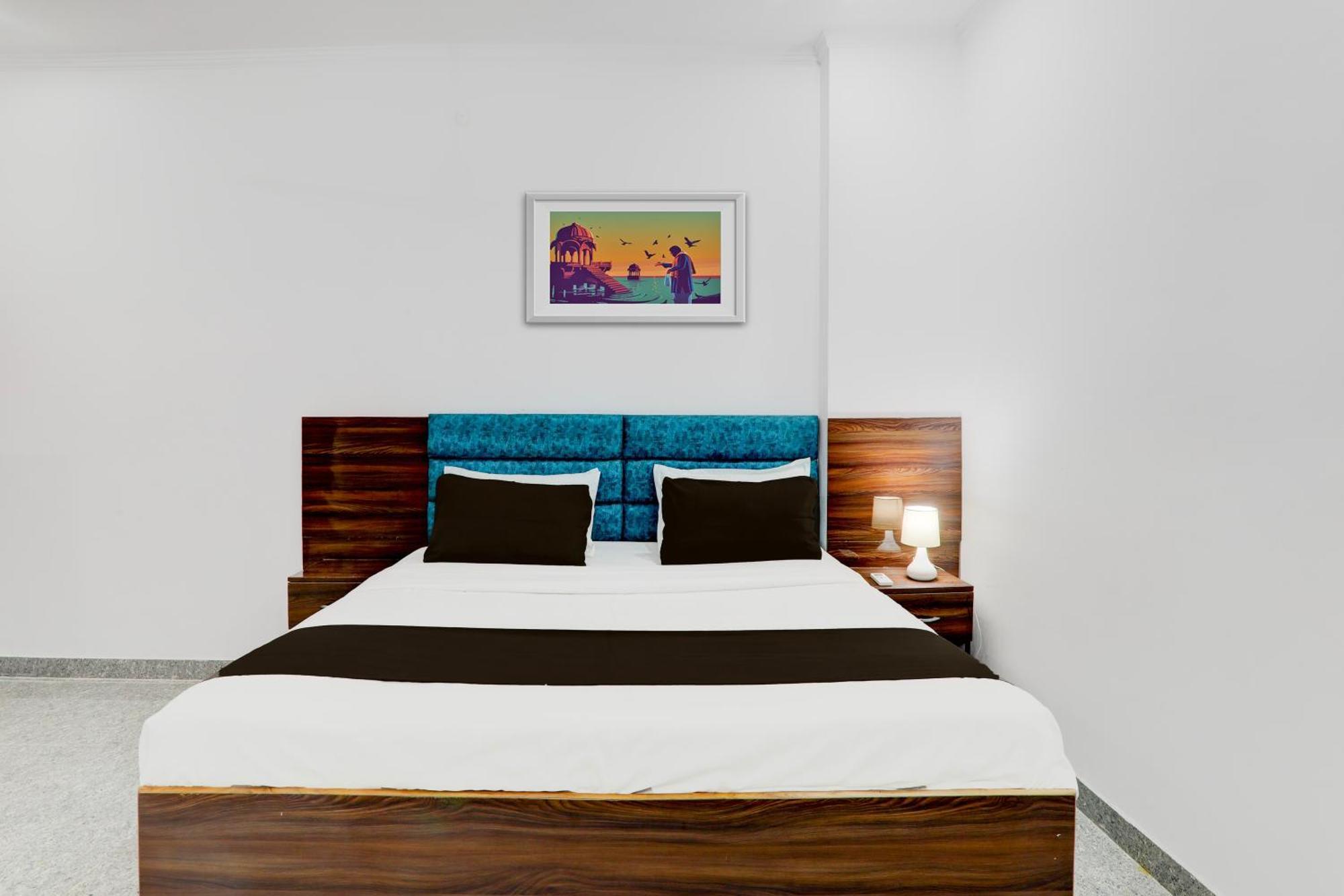Hotel O White House Hasanganj Экстерьер фото