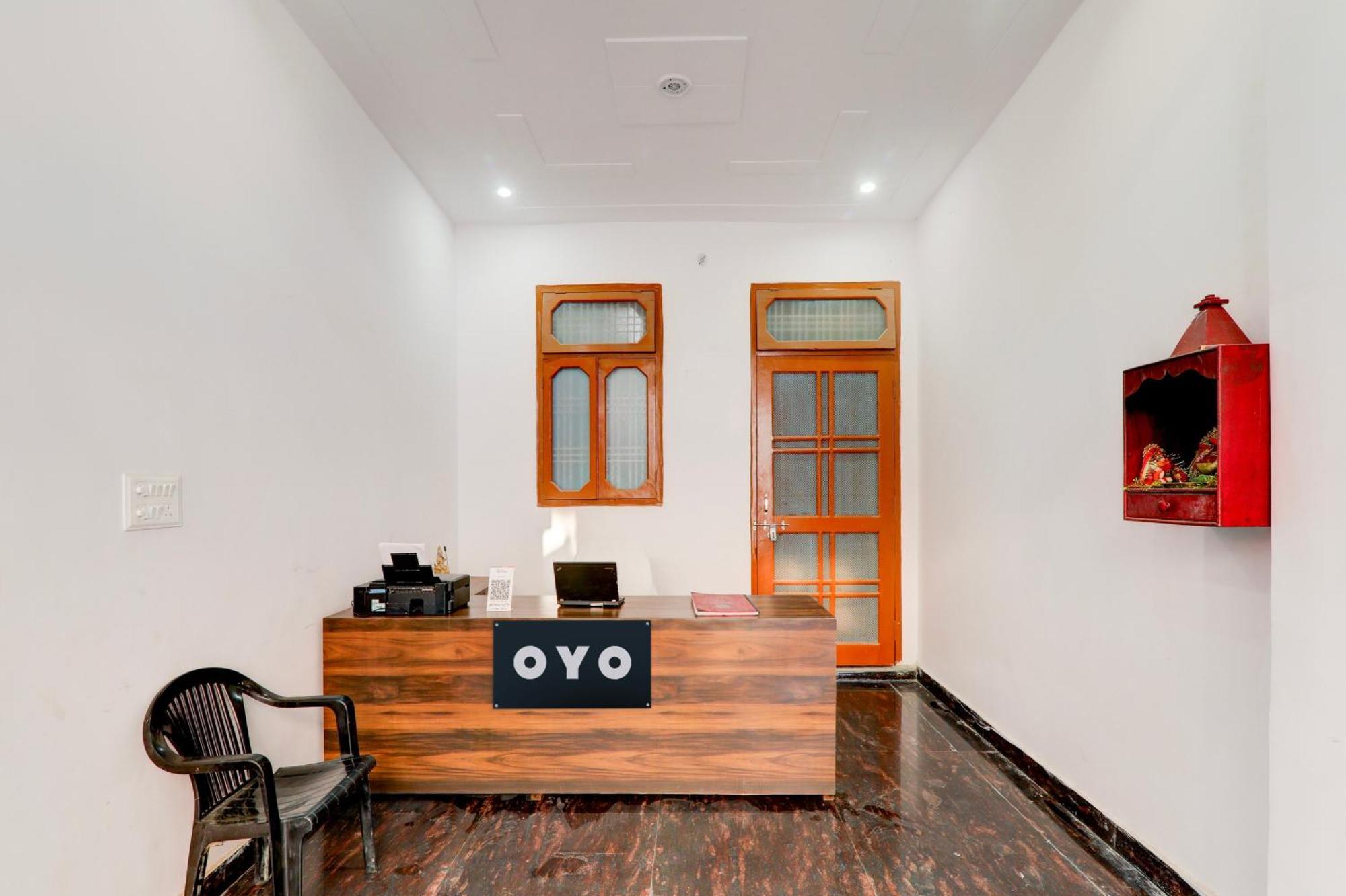 Hotel O White House Hasanganj Экстерьер фото